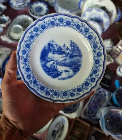 دیوار کوب روسی