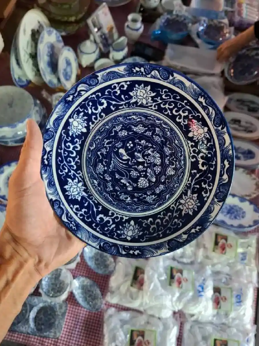 دیوارکوب در رشت